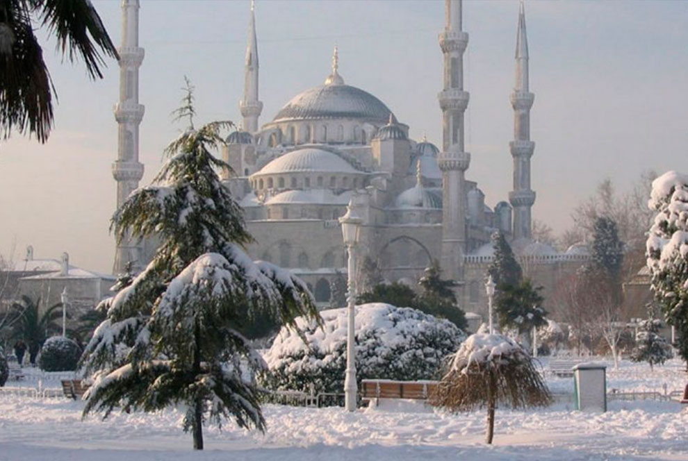 Рождество в Стамбуле 2024